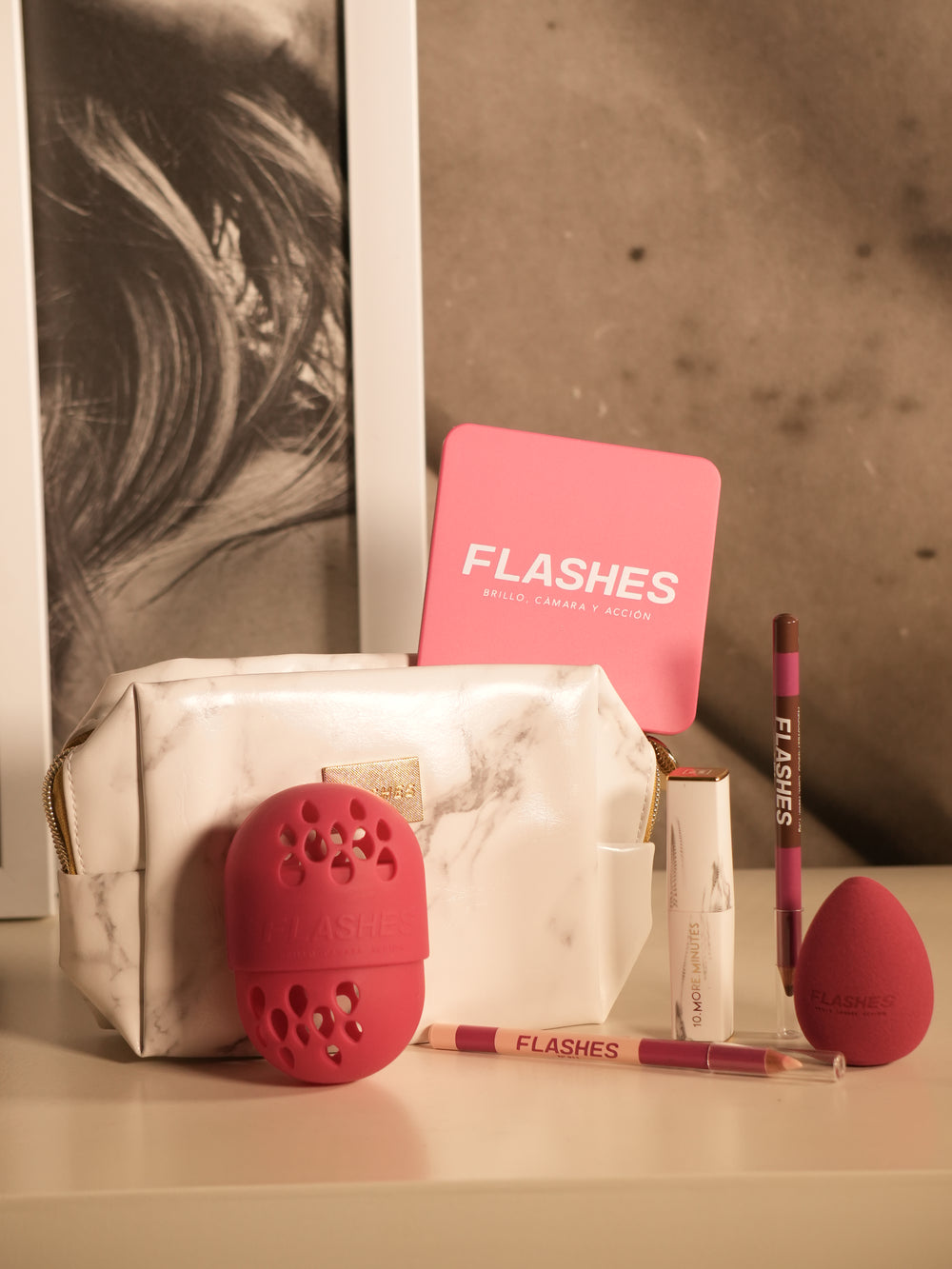FLASHES GIRL